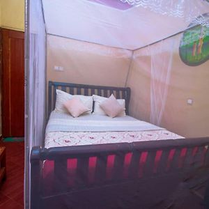 Single Room Private Bathroom
